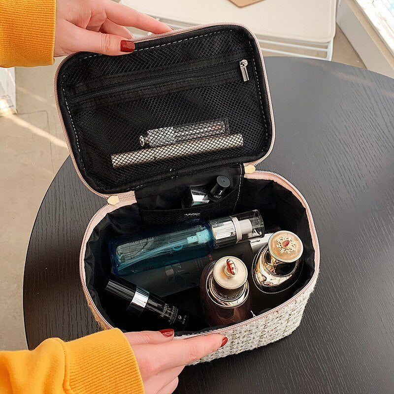 Small Fragrance Makeup Bag Women's New Large-capacity Ins Wind Portable Toilet Storage Bag Portable Out High Beauty Storage